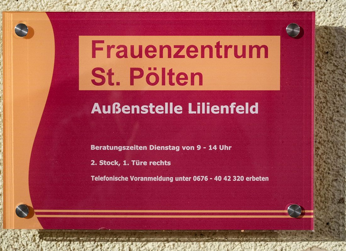 Schild Außenstelle